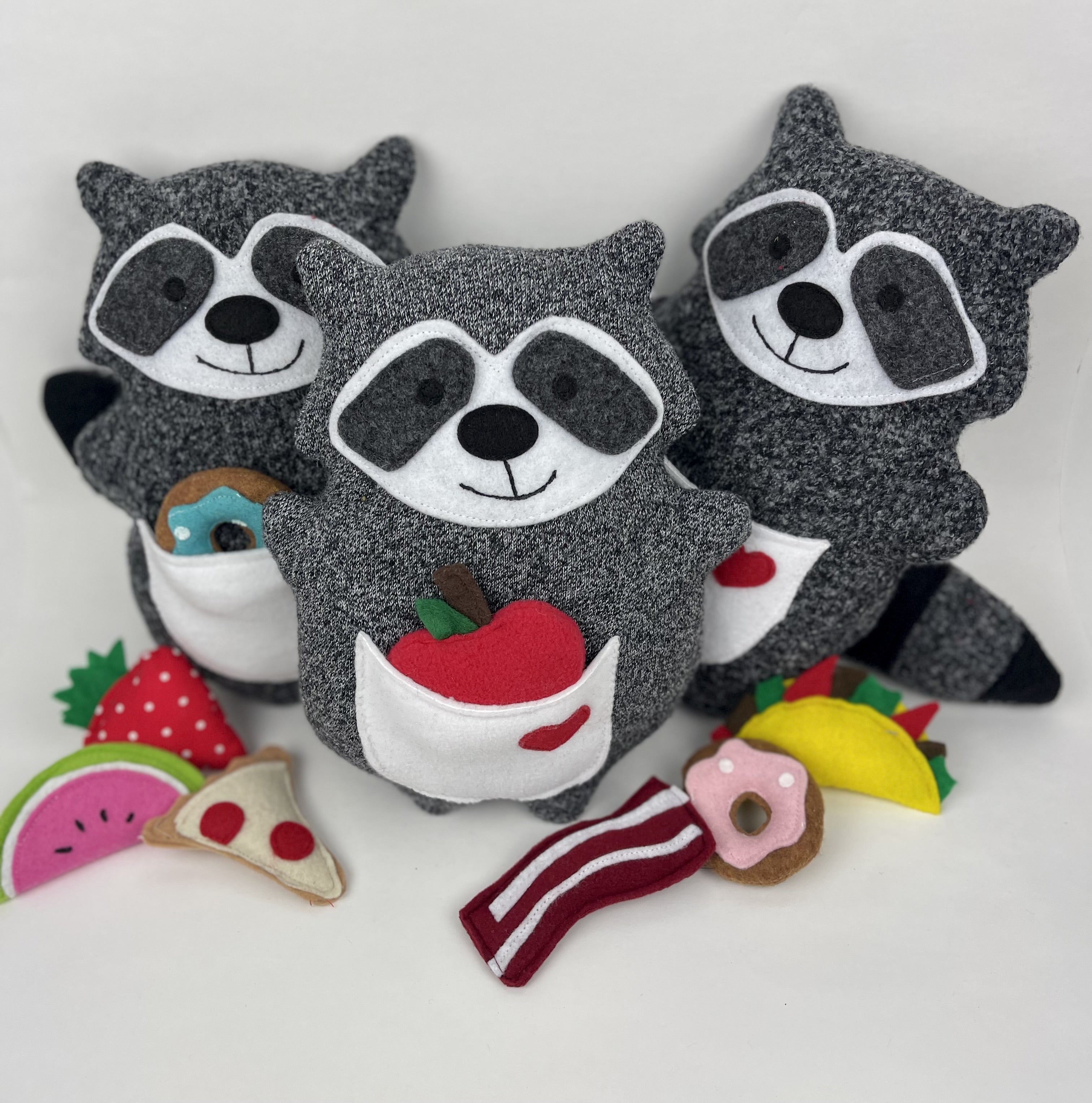 Graine Créative Sewing Soft Toys Assortment - Raccoon Family