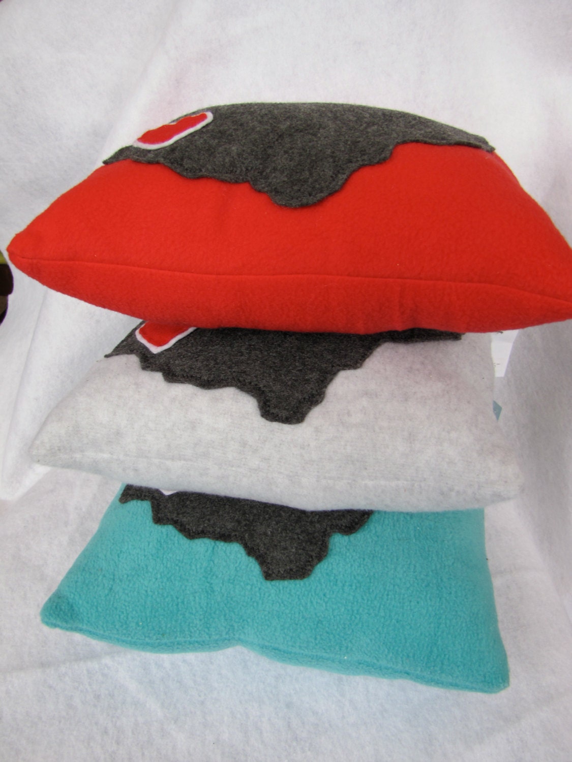 State of Kentucky Pillow with heart